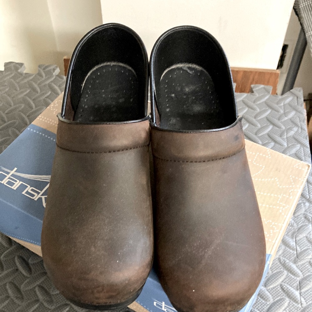 Dansko Professional Clogs Antique Brown, size 41
